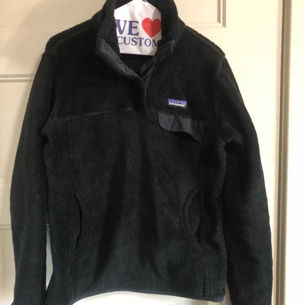 Black womens Patagonia fleece, size medium